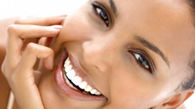 Όταν ο σεξισμός κρύβεται σε ένα χαμόγελο Όταν ο σεξισμός κρύβεται σε ένα χαμόγελο